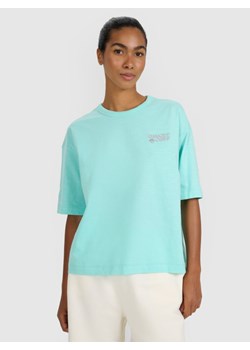 Damski t-shirt oversize z nadrukiem 4F 4FRSS25TTSHF3161 - turkusowy ze sklepu Sportstylestory.com w kategorii Bluzki damskie - zdjęcie 184280155
