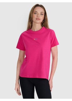 Damski t-shirt oversize z nadrukiem 4F 4FRSS25TTSHF3163 - różowy ze sklepu Sportstylestory.com w kategorii Bluzki damskie - zdjęcie 184280218