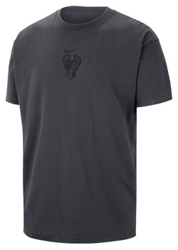 T-shirt męski Nike NBA Milwaukee Bucks Premium Essentials - Szary ze sklepu Nike poland w kategorii T-shirty męskie - zdjęcie 184284185
