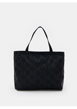 Mohito - Czarna torebka shopper z kosmetyczką - czarny ze sklepu Mohito w kategorii Torby Shopper bag - zdjęcie 184288889