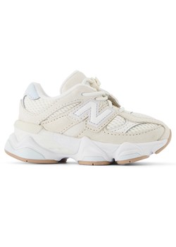Buty niemowlęce New Balance IV9060AA – beżowe ze sklepu New Balance Poland w kategorii Buty sportowe dziecięce - zdjęcie 184289106