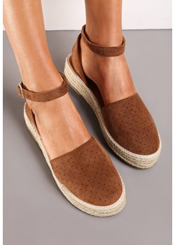 Brązowe Espadryle na Płaskiej Plecionej Podeszwie z Paskiem Wokół Kostki Riolla ze sklepu born2be.pl w kategorii Espadryle damskie - zdjęcie 184290348