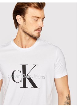 Calvin Klein Jeans T-Shirt J30J320935 Biały Slim Fit ze sklepu MODIVO w kategorii T-shirty męskie - zdjęcie 184290567