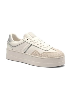 Tommy Jeans Skórzane sneakersy THE GREENWICH FLATFORM ze sklepu Gomez Fashion Store w kategorii Buty sportowe damskie - zdjęcie 184299986