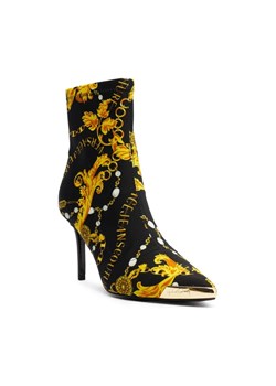Versace Jeans Couture Botki na szpilce ze sklepu Gomez Fashion Store w kategorii Botki - zdjęcie 184300809
