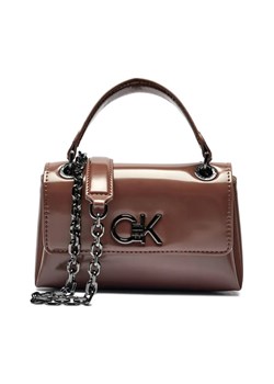 Calvin Klein Torebka na ramię SHINY ze sklepu Gomez Fashion Store w kategorii Torebki damskie - zdjęcie 184301658