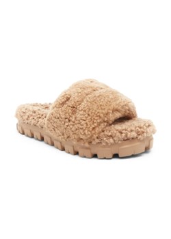 UGG Skórzane obuwie domowe Curly | z dodatkiem wełny ze sklepu Gomez Fashion Store w kategorii Kapcie damskie - zdjęcie 184301997