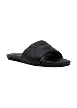 Emporio Armani Klapki ze sklepu Gomez Fashion Store w kategorii Klapki damskie - zdjęcie 184303789