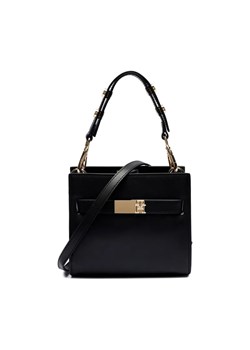 Tommy Hilfiger Torebka na ramię ze sklepu Gomez Fashion Store w kategorii Listonoszki - zdjęcie 184306018