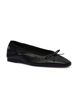 Tommy Hilfiger Skórzane baleriny ze sklepu Gomez Fashion Store w kategorii Balerinki - zdjęcie 184306607