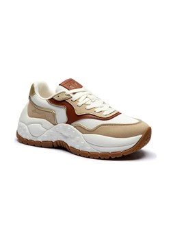 Armani Exchange Sneakersy ze sklepu Gomez Fashion Store w kategorii Buty sportowe damskie - zdjęcie 184307449