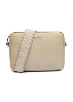 Calvin Klein Listonoszka ze sklepu Gomez Fashion Store w kategorii Listonoszki - zdjęcie 184308298