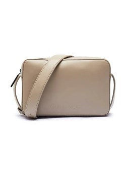 Calvin Klein Listonoszka ze sklepu Gomez Fashion Store w kategorii Listonoszki - zdjęcie 184308315