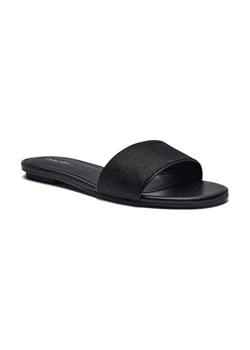 Calvin Klein Klapki | z dodatkiem skóry ze sklepu Gomez Fashion Store w kategorii Klapki damskie - zdjęcie 184310499