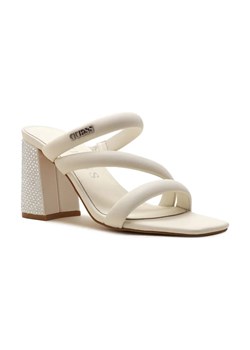 Guess Skórzane klapki ze sklepu Gomez Fashion Store w kategorii Klapki damskie - zdjęcie 184310737
