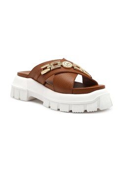 Pollini Skórzane klapki ze sklepu Gomez Fashion Store w kategorii Klapki damskie - zdjęcie 184311526