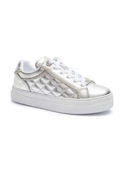 Guess Sneakersy GRATEA ze sklepu Gomez Fashion Store w kategorii Buty sportowe damskie - zdjęcie 184312658