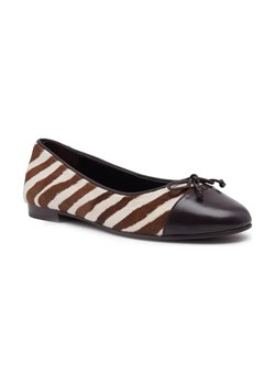 TORY BURCH Skórzane baleriny cap-toe ze sklepu Gomez Fashion Store w kategorii Balerinki - zdjęcie 184312985