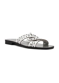 Karl Lagerfeld Skórzane klapki SKOOT Interlok Loop ze sklepu Gomez Fashion Store w kategorii Klapki damskie - zdjęcie 184313296