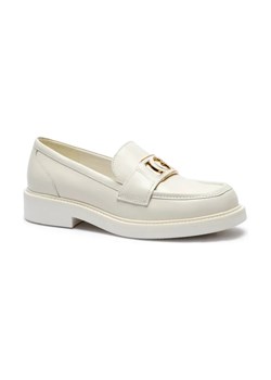 Guess Skórzane loafersy SHUTTLE ze sklepu Gomez Fashion Store w kategorii Półbuty damskie - zdjęcie 184313388