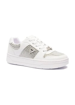 Guess Sneakersy NARESA2 ze sklepu Gomez Fashion Store w kategorii Buty sportowe damskie - zdjęcie 184313915