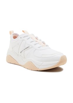 Armani Exchange Sneakersy ze sklepu Gomez Fashion Store w kategorii Buty sportowe damskie - zdjęcie 184314198