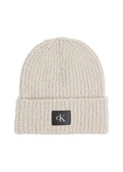 Calvin Klein Jeans Czapka HARDWARE | z dodatkiem wełny ze sklepu Gomez Fashion Store w kategorii Czapki zimowe damskie - zdjęcie 184315507