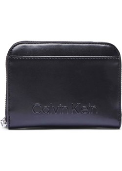 Calvin Klein Portfel ze sklepu Gomez Fashion Store w kategorii Portfele damskie - zdjęcie 184320409