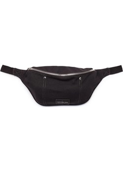 Calvin Klein Jeans Saszetka nerka ze sklepu Gomez Fashion Store w kategorii Nerki - zdjęcie 184320625