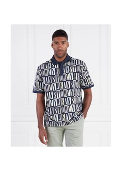 Tommy Jeans Polo TJM SKATER TOMMY AOP | Regular Fit ze sklepu Gomez Fashion Store w kategorii T-shirty męskie - zdjęcie 184323428