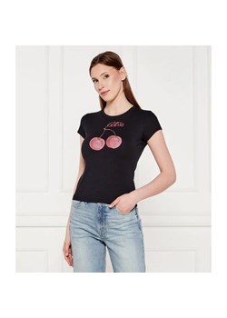 GUESS T-shirt WAVY CHERRY | Slim Fit ze sklepu Gomez Fashion Store w kategorii Bluzki damskie - zdjęcie 184325078