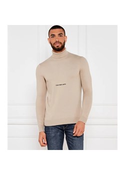 Calvin Klein Jeans Golf INSTITUTIONAL ROLL | Regular Fit ze sklepu Gomez Fashion Store w kategorii Swetry męskie - zdjęcie 184327217