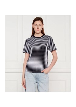 GUESS T-shirt SARA | Loose fit ze sklepu Gomez Fashion Store w kategorii Bluzki damskie - zdjęcie 184329155