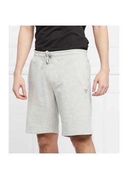 GUESS Szorty LIVIO | Slim Fit ze sklepu Gomez Fashion Store w kategorii Spodenki męskie - zdjęcie 184331026