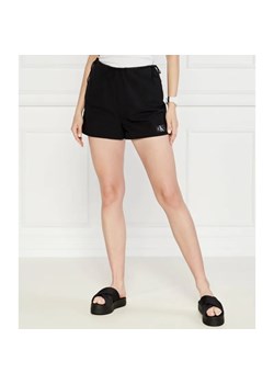 Calvin Klein Jeans Szorty Ankle | Regular Fit ze sklepu Gomez Fashion Store w kategorii Szorty - zdjęcie 184335235