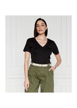 Tommy Hilfiger T-shirt CODY | Slim Fit ze sklepu Gomez Fashion Store w kategorii Bluzki damskie - zdjęcie 184342559