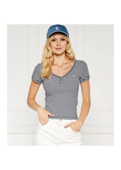 Tommy Jeans T-shirt HENLEY | Slim Fit ze sklepu Gomez Fashion Store w kategorii Bluzki damskie - zdjęcie 184345467