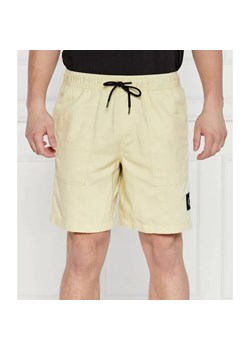 Calvin Klein Jeans Szorty | z dodatkiem lnu ze sklepu Gomez Fashion Store w kategorii Spodenki męskie - zdjęcie 184346378