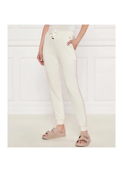 BOSS BLACK Spodnie dresowe Monogram_Pants Cuff | Regular Fit | z dodatkiem jedwabiu ze sklepu Gomez Fashion Store w kategorii Piżamy damskie - zdjęcie 184346968