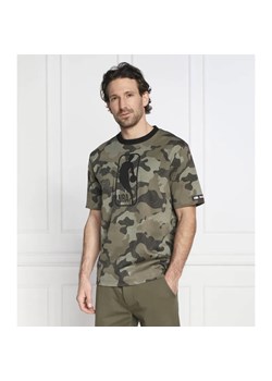 BOSS ORANGE T-shirt BOSS x NBA Camo | Regular Fit ze sklepu Gomez Fashion Store w kategorii T-shirty męskie - zdjęcie 184352639