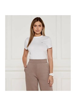 Calvin Klein T-shirt | Slim Fit ze sklepu Gomez Fashion Store w kategorii Bluzki damskie - zdjęcie 184354818