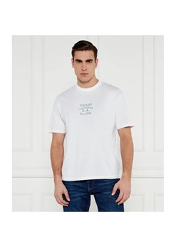GUESS T-shirt EMBRO | Classic fit ze sklepu Gomez Fashion Store w kategorii T-shirty męskie - zdjęcie 184354825