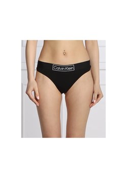 Calvin Klein Underwear Stringi ze sklepu Gomez Fashion Store w kategorii Majtki damskie - zdjęcie 184503085