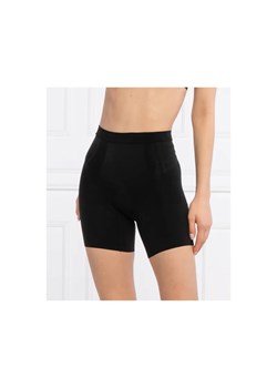 Spanx Spodenki modelujące OnCore Mid-Thigh ze sklepu Gomez Fashion Store w kategorii Majtki damskie - zdjęcie 184503757