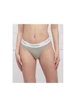 Calvin Klein Underwear Stringi ze sklepu Gomez Fashion Store w kategorii Majtki damskie - zdjęcie 184503857