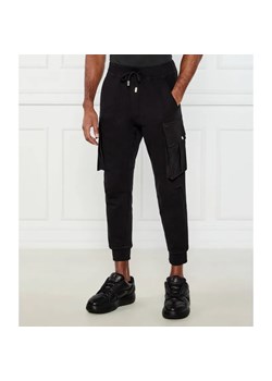 Dsquared2 Spodnie dresowe Cargo Cypro | Regular Fit - id: 1989127 - marki Dsquared2 - 184505026 Dsquared2 Spodnie dresowe Cargo Cypro | Regular Fit ze sklepu Gomez Fashion Store w kategorii Spodnie męskie - zdjęcie 184505026