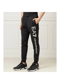EA7 Spodnie dresowe | Regular Fit ze sklepu Gomez Fashion Store w kategorii Spodnie męskie - zdjęcie 184505279