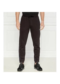 EA7 Spodnie dresowe | Regular Fit ze sklepu Gomez Fashion Store w kategorii Spodnie męskie - zdjęcie 184505296