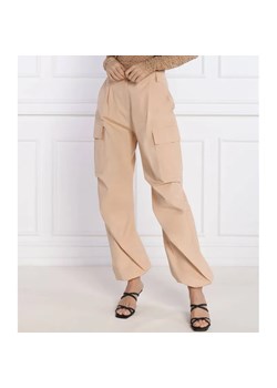Patrizia Pepe Spodnie cargo | Loose fit ze sklepu Gomez Fashion Store w kategorii Spodnie damskie - zdjęcie 184505687