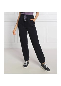 BOSS BLACK Spodnie dresowe Elisas | Loose fit ze sklepu Gomez Fashion Store w kategorii Spodnie damskie - zdjęcie 184505925